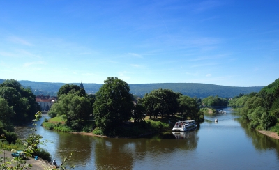 aus Werra und Fulda wird die Weser (Bild: Carlo Schrodt / pixelio.de)